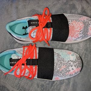 Women's UA Sneakers